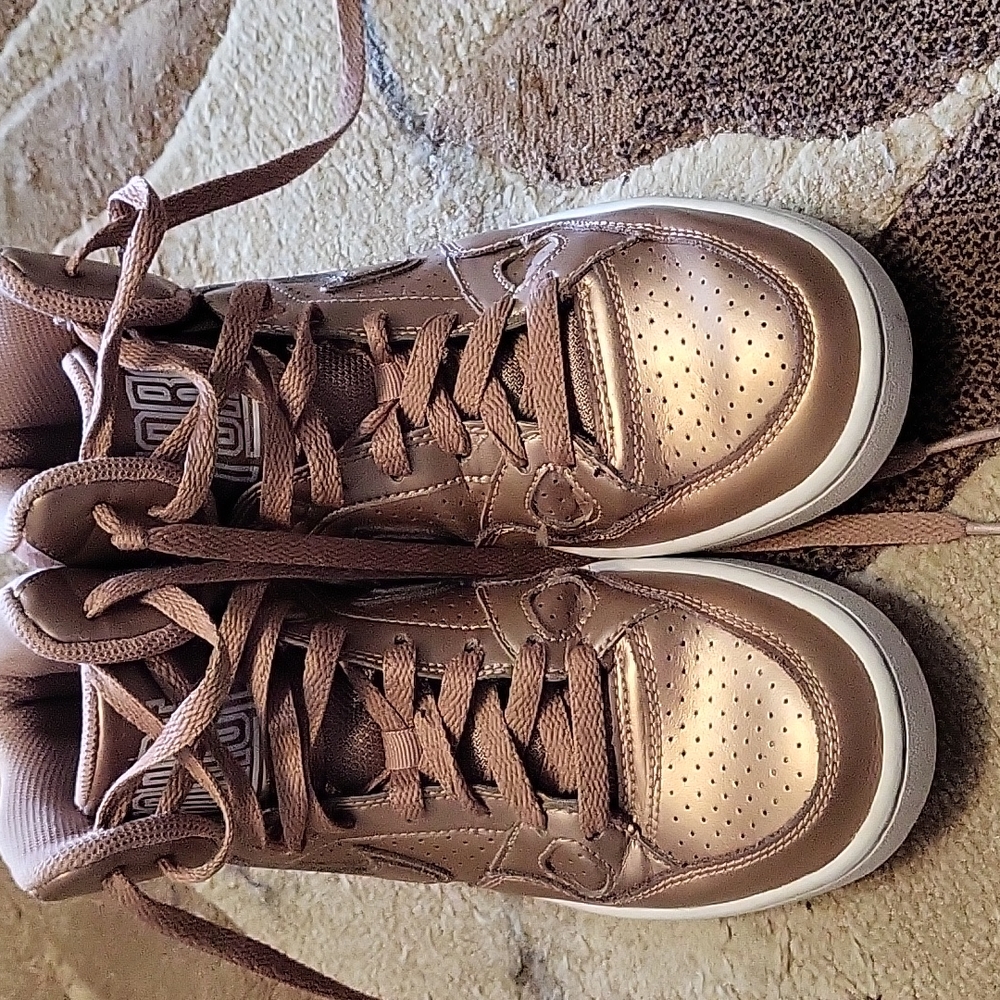 NIKE SNEAKERS